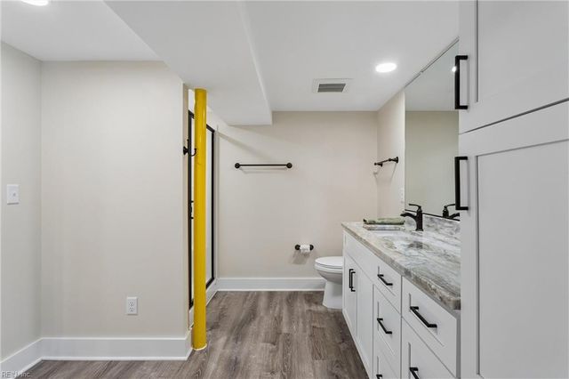 6295 Ark RD, Gloucester, VA 23061