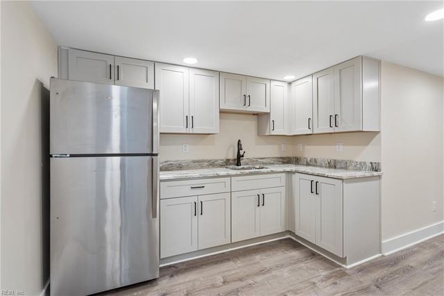 6295 Ark RD, Gloucester, VA 23061