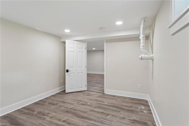 6295 Ark RD, Gloucester, VA 23061