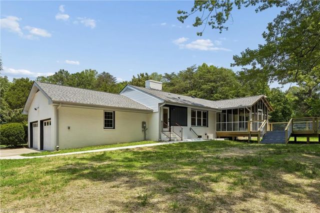 6295 Ark RD, Gloucester, VA 23061
