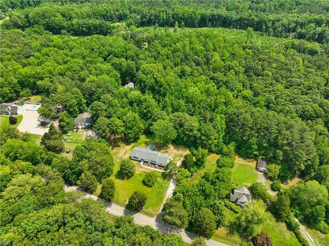 6295 Ark RD, Gloucester, VA 23061