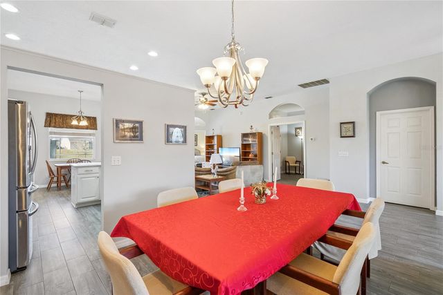 639 LAKEHAVEN CIRCLE, Orlando, FL 32828