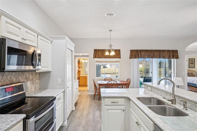 639 LAKEHAVEN CIRCLE, Orlando, FL 32828