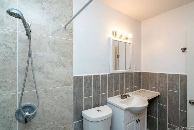 239 Craigmont, San Antonio, TX 78213