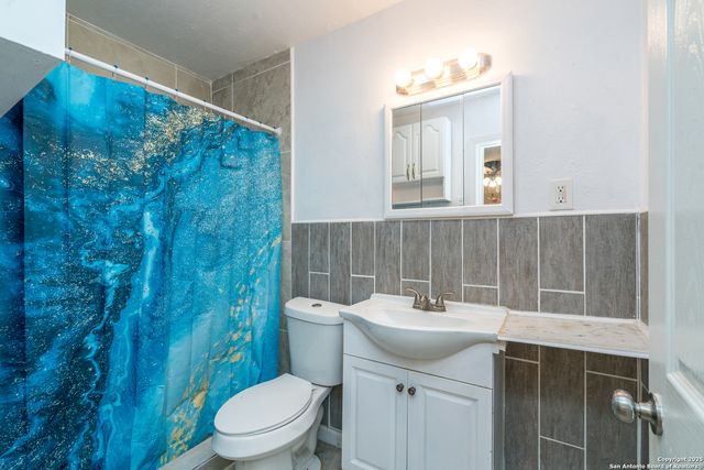 239 Craigmont, San Antonio, TX 78213