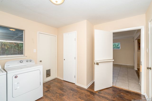 239 Craigmont, San Antonio, TX 78213