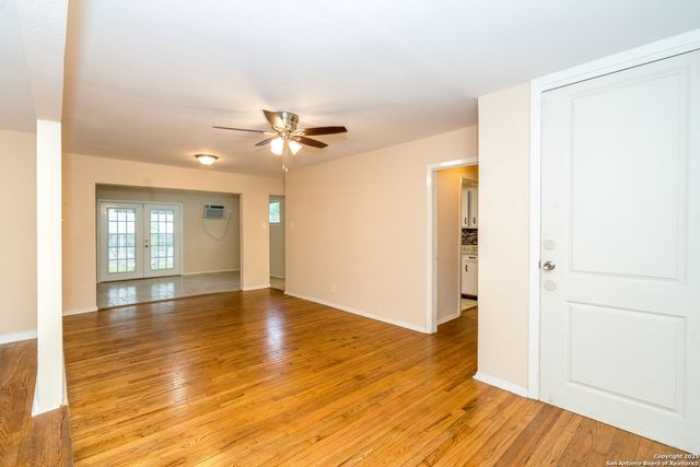 239 Craigmont, San Antonio, TX 78213