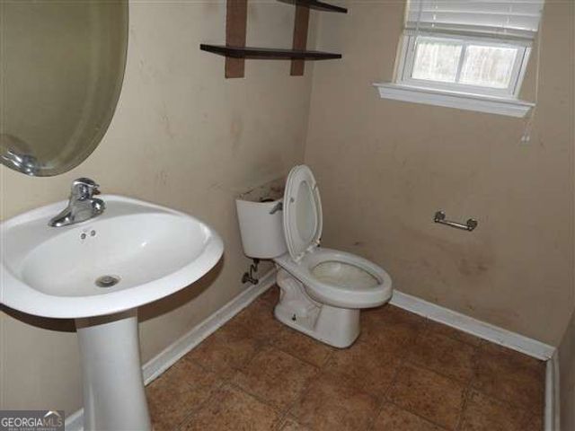 532 Mustang Lane NE, Ludowici, GA 31316