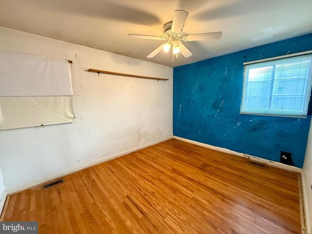 316 JUNIPER DR, Cherry Hill, NJ 08003