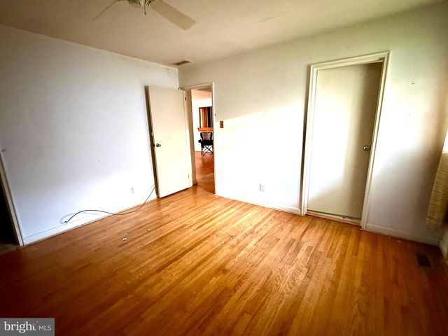 316 JUNIPER DR, Cherry Hill, NJ 08003