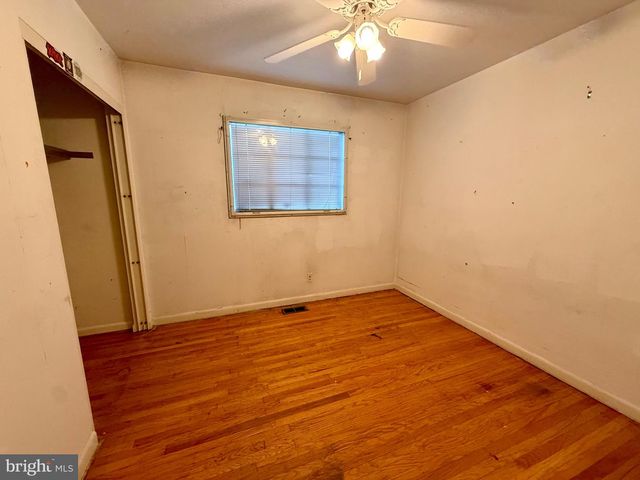 316 JUNIPER DR, Cherry Hill, NJ 08003