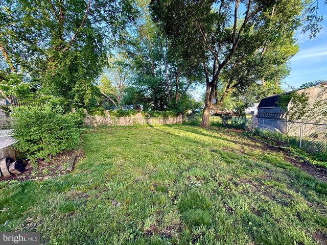316 JUNIPER DR, Cherry Hill, NJ 08003