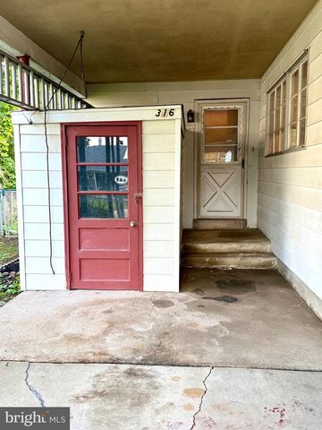 316 JUNIPER DR, Cherry Hill, NJ 08003