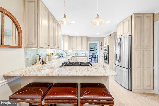 3723 RIVERWOOD RD, Alexandria, VA 22309