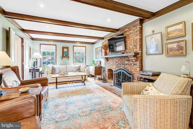 3723 RIVERWOOD RD, Alexandria, VA 22309