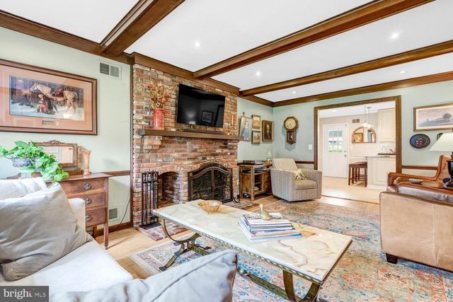 3723 RIVERWOOD RD, Alexandria, VA 22309
