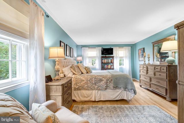 3723 RIVERWOOD RD, Alexandria, VA 22309