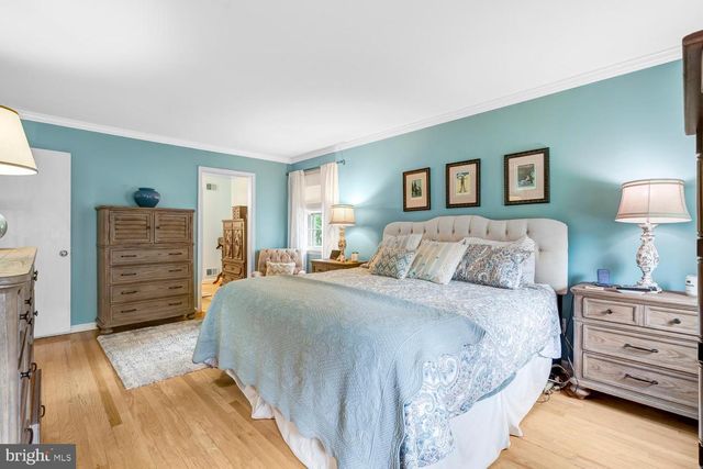 3723 RIVERWOOD RD, Alexandria, VA 22309