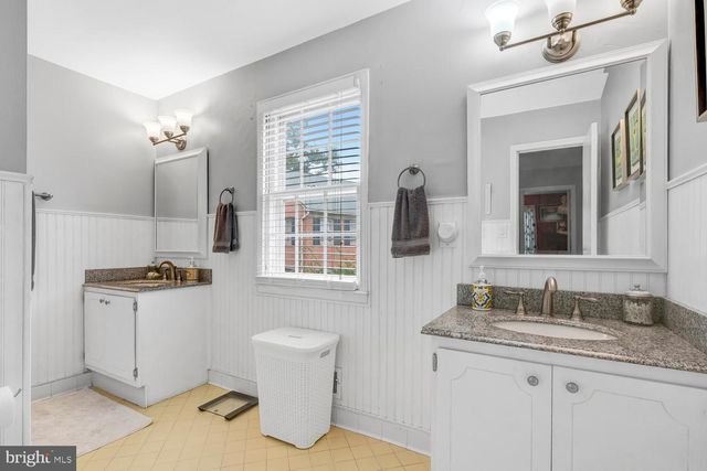 3723 RIVERWOOD RD, Alexandria, VA 22309