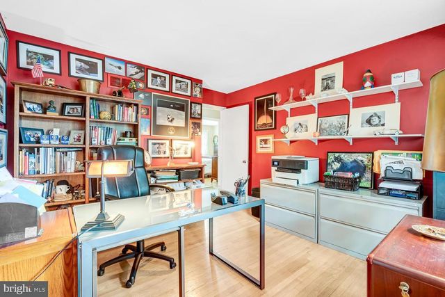 3723 RIVERWOOD RD, Alexandria, VA 22309