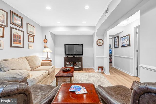 3723 RIVERWOOD RD, Alexandria, VA 22309