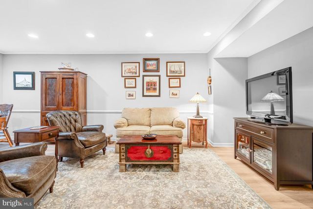 3723 RIVERWOOD RD, Alexandria, VA 22309