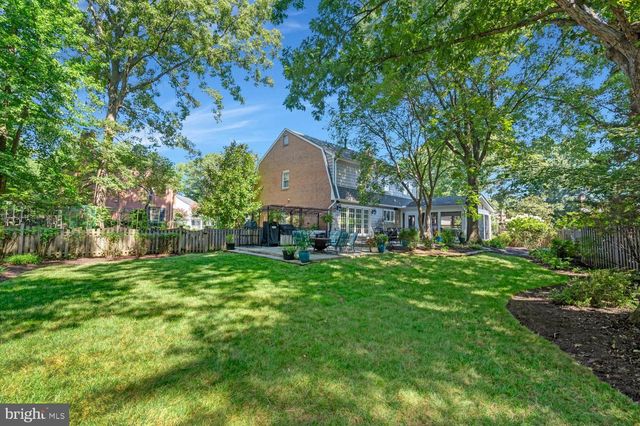 3723 RIVERWOOD RD, Alexandria, VA 22309