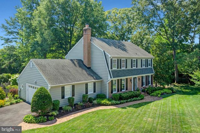 3723 RIVERWOOD RD, Alexandria, VA 22309