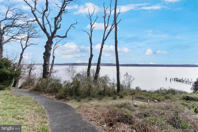 3723 RIVERWOOD RD, Alexandria, VA 22309