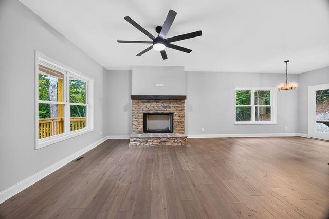 4546 Lee Pike, Soddy Daisy, TN 37379