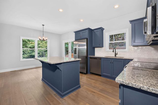 4546 Lee Pike, Soddy Daisy, TN 37379