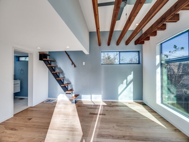 6931 Lindsley Avenue, Dallas, TX 75223