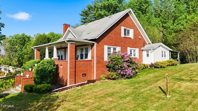 251 Charleston Street, Weber City, VA 24290