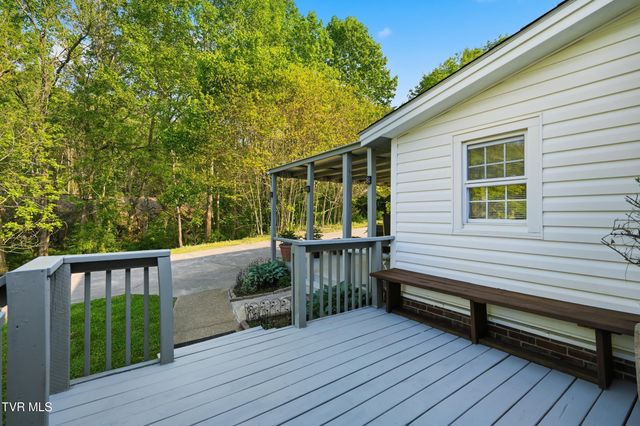 251 Charleston Street, Weber City, VA 24290