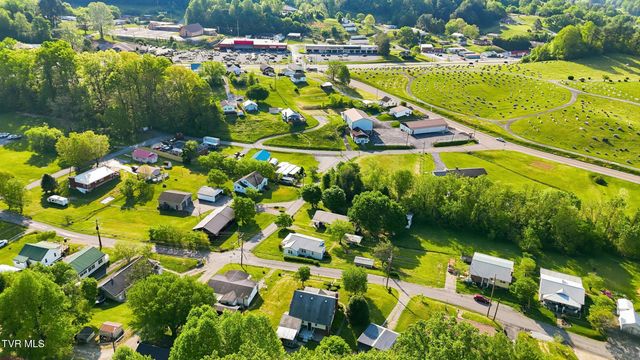 251 Charleston Street, Weber City, VA 24290