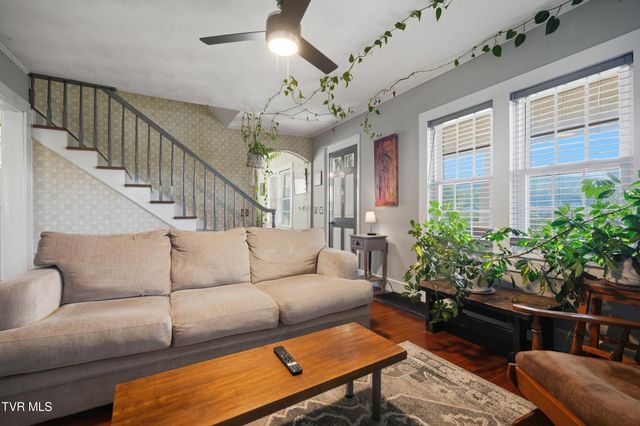 251 Charleston Street, Weber City, VA 24290