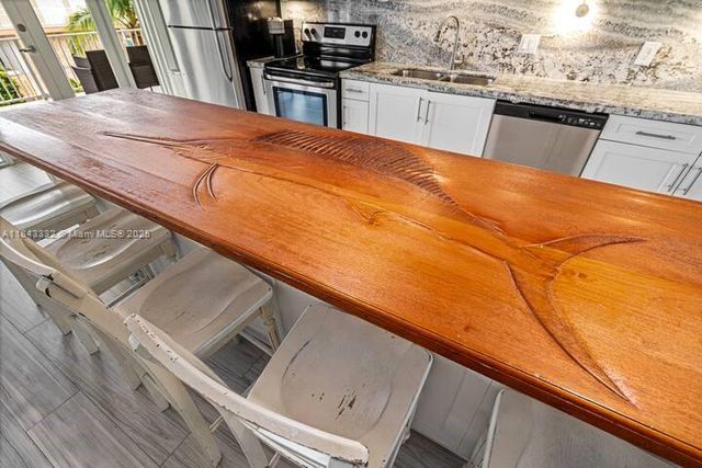 201 Wildwood Cir, Key Largo, FL 33037