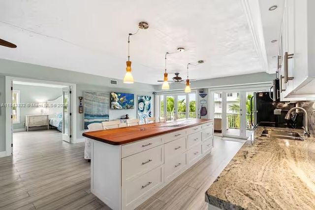 201 Wildwood Cir, Key Largo, FL 33037