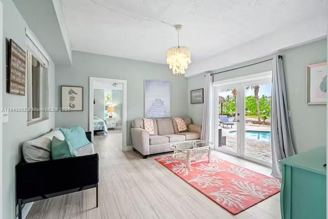 201 Wildwood Cir, Key Largo, FL 33037