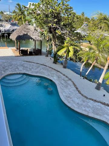 201 Wildwood Cir, Key Largo, FL 33037