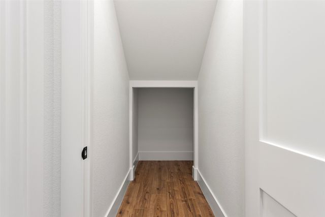 205 Familia Court, Azle, TX 76020