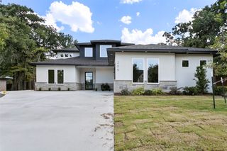 205 Familia Court, Azle, TX 76020