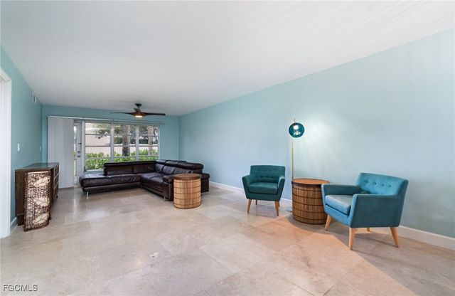 3574 Antarctic CIR 2107, Naples, FL 34112