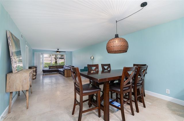 3574 Antarctic CIR 2107, Naples, FL 34112