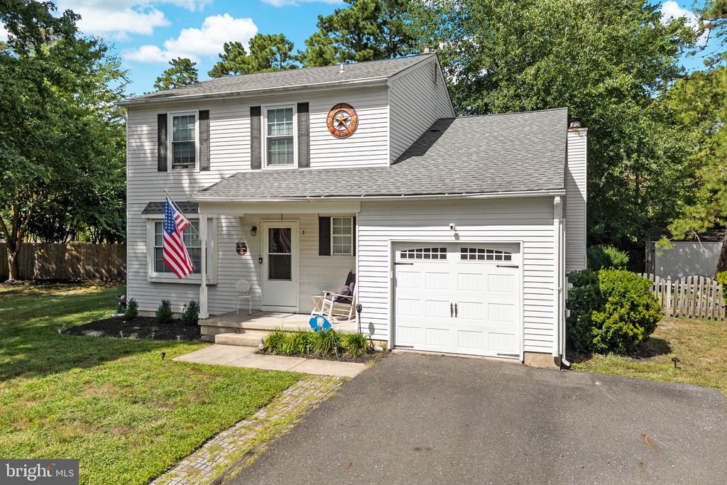 3 PRINCE CHARLES CT, Marlton, NJ 08053
