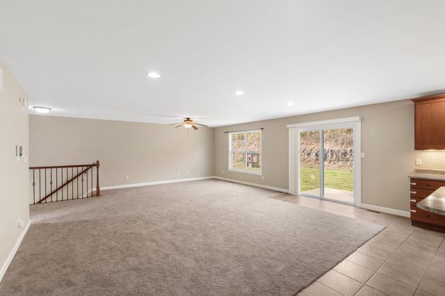 2058 HASTINGS RD, Jefferson City, MO 65109