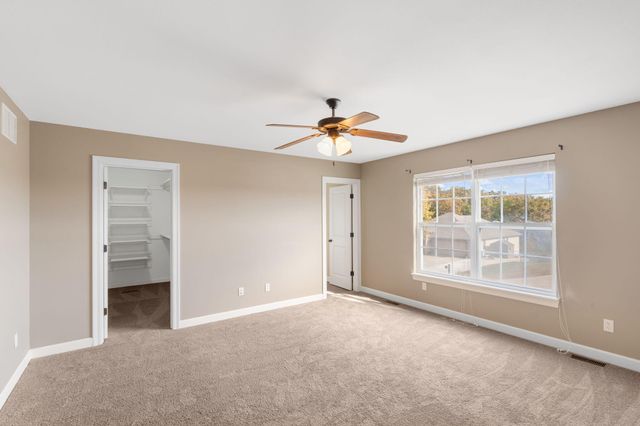 2058 HASTINGS RD, Jefferson City, MO 65109