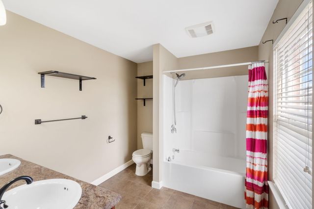 2058 HASTINGS RD, Jefferson City, MO 65109