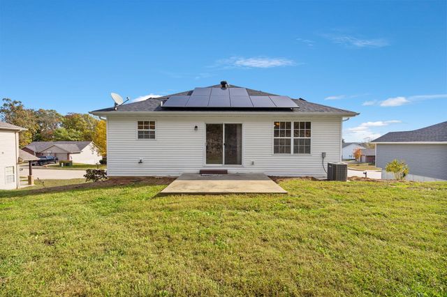 2058 HASTINGS RD, Jefferson City, MO 65109