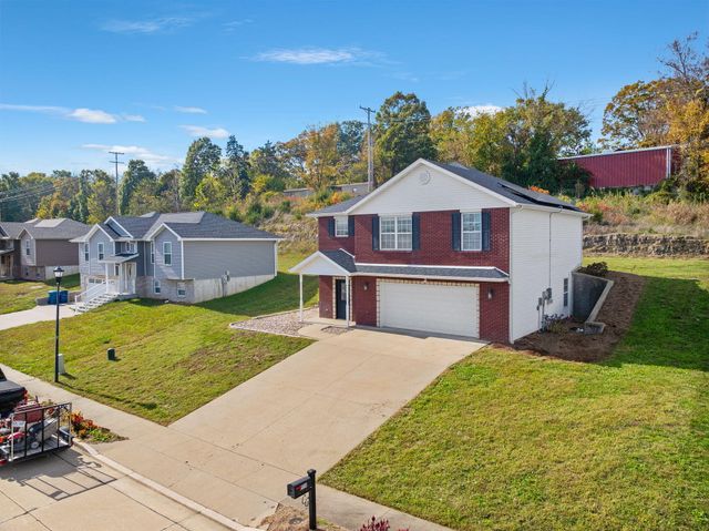 2058 HASTINGS RD, Jefferson City, MO 65109